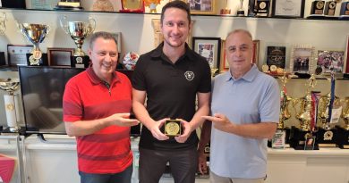 Da preparação física à gestão esportiva: Mauro Sandri é homenageado pela FPFS
